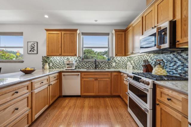 456 Grand Boulevard, Half Moon Bay CA: https://media.crmls.org/mediaz/ba2f51ab-666b-4de3-bef3-d26da44d4ae3.jpg