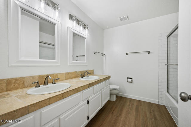 139 Los Padres Drive, Westlake Village CA: https://media.crmls.org/mediaz/ba3003a7-3ba1-4afa-9526-afc16514fb34.jpg