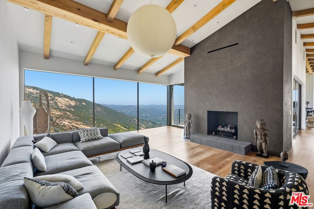 MLS #26875129 image #1