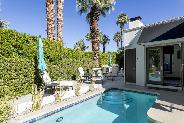 1755 S Mesa Drive, Palm Springs, CA 92264