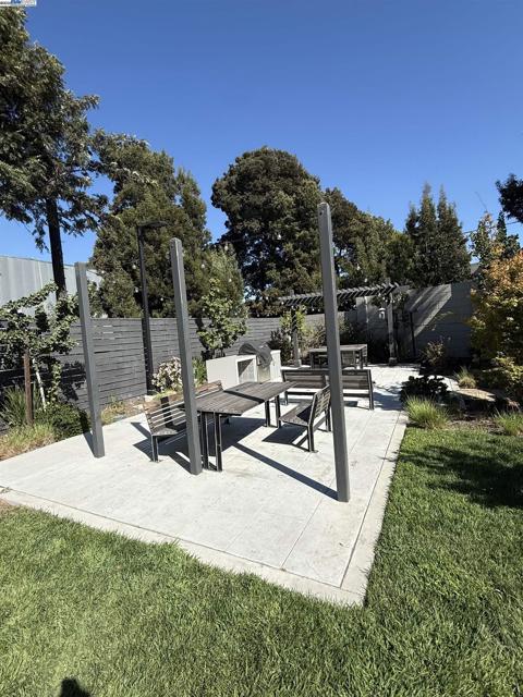 3957 Wattling Street, Oakland CA: https://media.crmls.org/mediaz/ba31e832-07a0-435c-af8e-bf4d548c720e.jpg