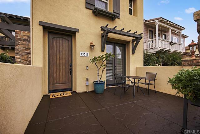 Detail Gallery Image 3 of 43 For 13518 Moonflower Meadows Trail, San Diego,  CA 92130 - 3 Beds | 2/1 Baths