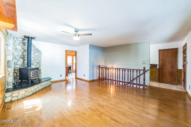 352 Cedarbrook Drive, Twin Peaks CA: https://media.crmls.org/mediaz/ba329096-8214-486e-88f9-a2b87269bb04.jpg