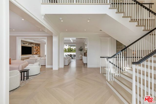 755 Napoli Drive, Pacific Palisades CA: https://media.crmls.org/mediaz/ba32cda8-f160-4fff-8d29-cfa122273ba6.jpg