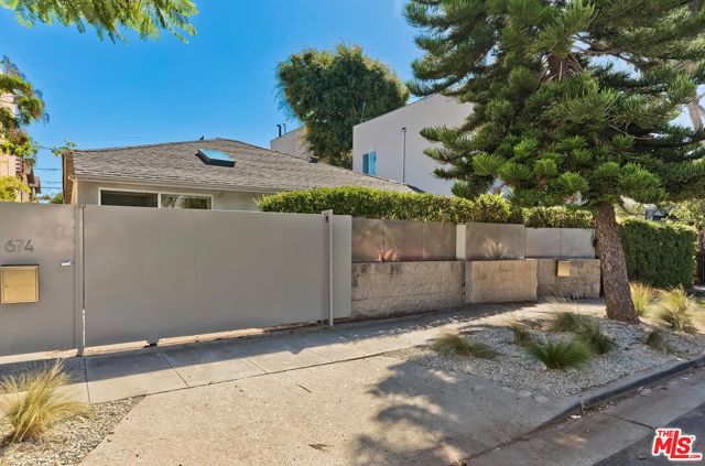 674 San Juan Avenue