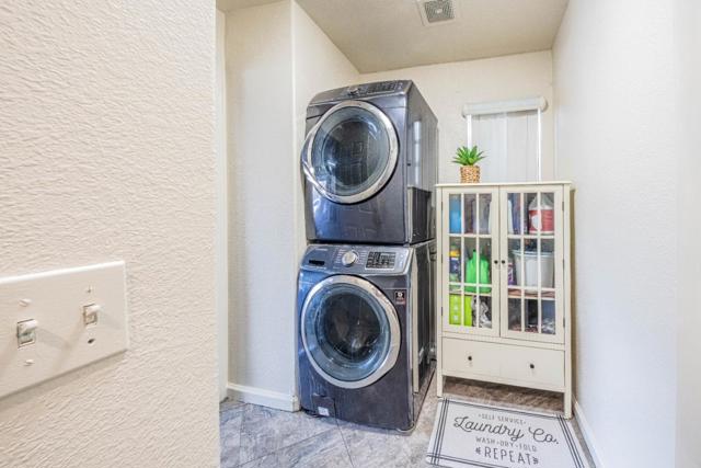 1454 Madrone Drive, Salinas CA: https://media.crmls.org/mediaz/ba32f65e-2461-42d5-b376-c80855a0a543.jpg