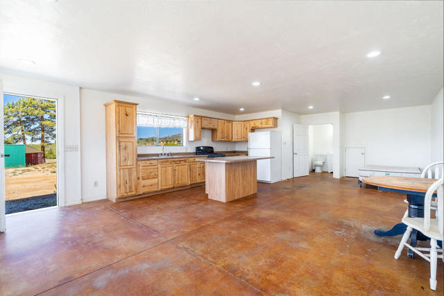 Image 57 of 83 For 28990 Bonita Vista Road