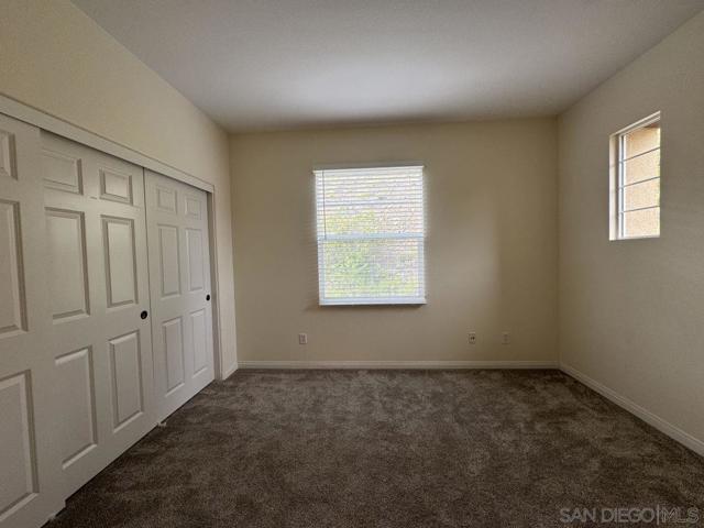 1355 Sky Ridge Ct, San Marcos CA: https://media.crmls.org/mediaz/ba343b94-3250-4149-a027-d85a75dff9e4.jpg
