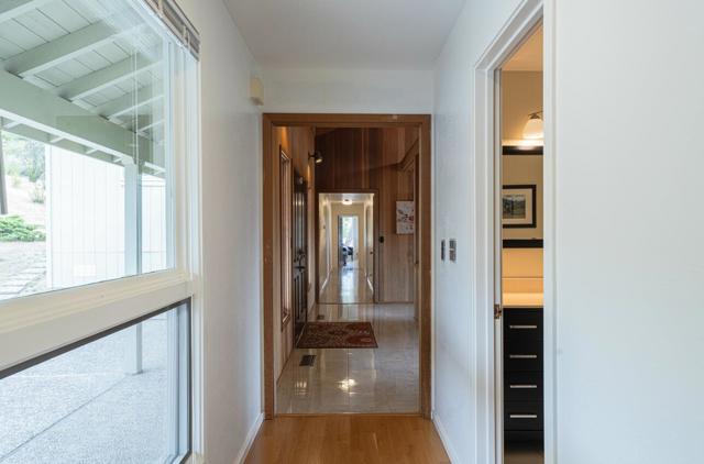 24935 Corte Poco, Salinas CA: https://media.crmls.org/mediaz/ba34c56a-6693-4225-a558-15553ba00e54.jpg