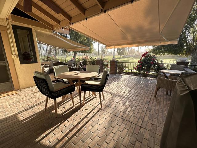 246 Santa Barbara Circle, Palm Desert CA: https://media.crmls.org/mediaz/ba34efee-fee2-44e8-9f37-2087aaed93ed.jpg