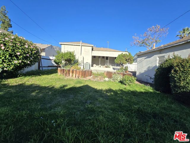2944 Mayfield Avenue, La Crescenta CA: https://media.crmls.org/mediaz/ba355a1c-5631-4889-a148-42c72a8fdc09.jpg