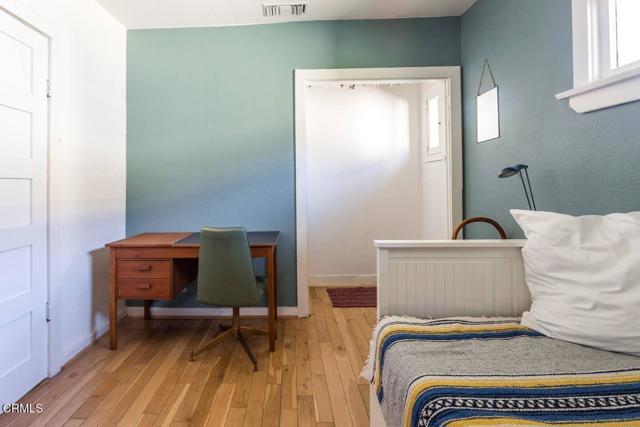 Detail Gallery Image 11 of 22 For 2033 Echo Park Ave, Los Angeles,  CA 90026 - 2 Beds | 1 Baths