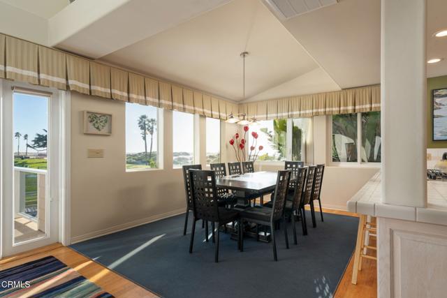 1401 GREENOCK Lane, Ventura CA: https://media.crmls.org/mediaz/ba36accd-6397-4782-a900-8a13090630c0.jpg