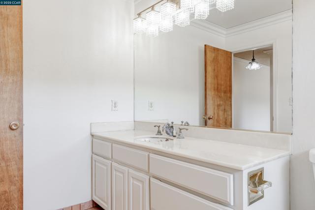 6180 HILLSIDE DRIVE, El Sobrante CA: https://media.crmls.org/mediaz/ba370cf6-3659-45f8-bddd-1fe9514ddc69.jpg