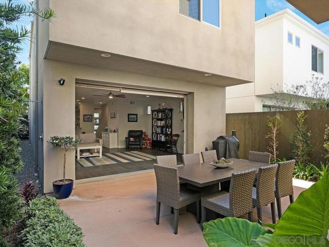 938 Opal St, San Diego CA: https://media.crmls.org/mediaz/ba37201c-87ea-47f9-afa8-5dcf6eb4262d.jpg