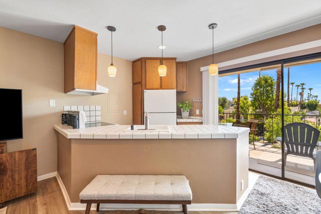 5300 E Waverly Drive, Palm Springs CA: https://media.crmls.org/mediaz/ba376344-a149-4951-b308-dd93562e94db.jpg