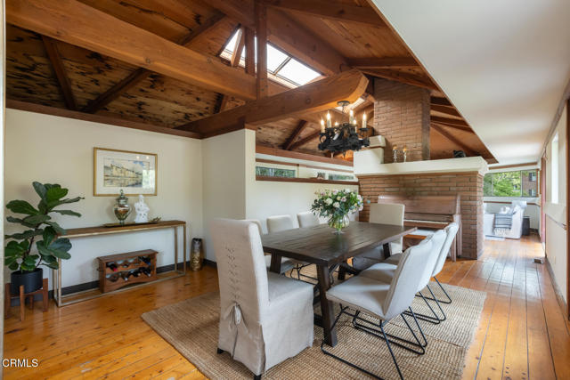 Detail Gallery Image 20 of 77 For 4254 Chevy Chase Dr, La Canada Flintridge,  CA 91011 - 6 Beds | 4 Baths