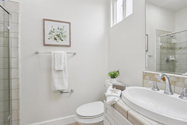 3364 Chartwell St, San Ramon CA: https://media.crmls.org/mediaz/ba3877aa-a6ac-4482-89de-eb0327d23a27.jpg