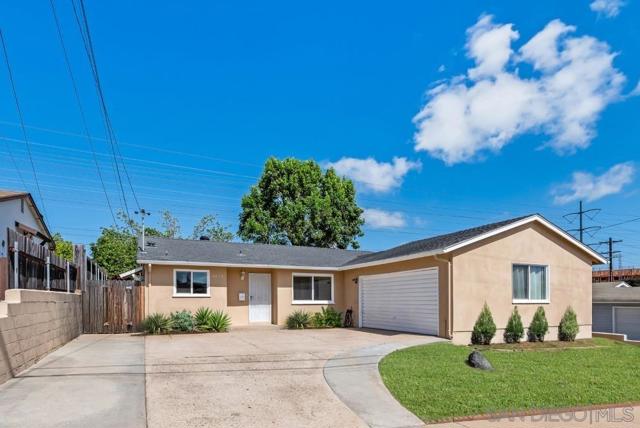 4413 Mount Castle Ave, San Diego CA: https://media.crmls.org/mediaz/ba38ae4b-dd67-42db-a1d5-d137f4060ff6.jpg