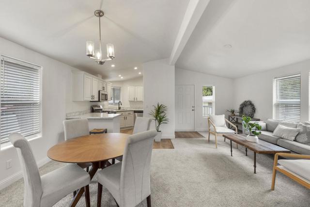 22899 Byron Rd, Crestline CA: https://media.crmls.org/mediaz/ba38b87b-27c2-4a1a-b99e-295daff9226a.jpg