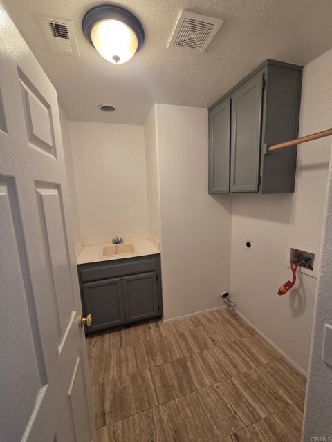 Detail Gallery Image 38 of 52 For 821 Verin Ln, Chula Vista,  CA 91910 - 5 Beds | 3 Baths