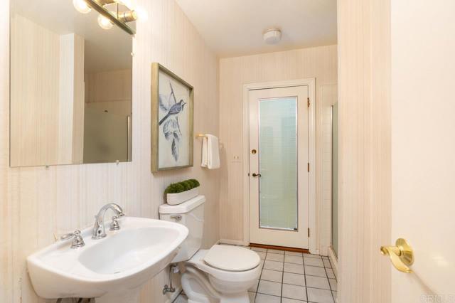 Detail Gallery Image 21 of 33 For 3005 Cadencia Street, Carlsbad,  CA 92009 - 4 Beds | 3 Baths