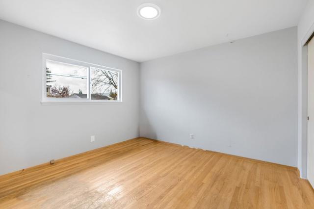 Image 22 of 28 For 803 Sunnyoaks Avenue