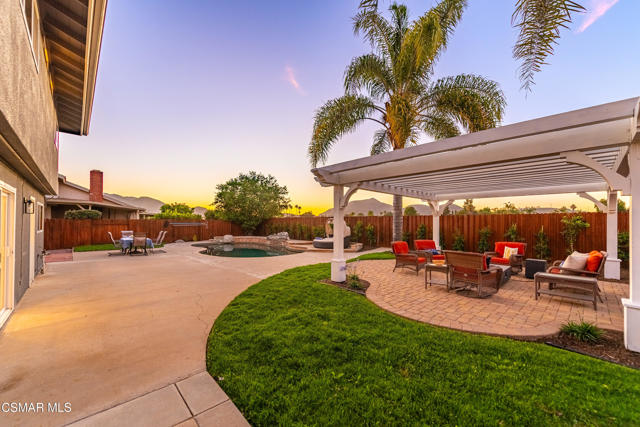 2763 Michael Drive, Newbury Park CA: https://media.crmls.org/mediaz/ba3d72e7-16de-451e-8b07-03e86ee783b4.jpg