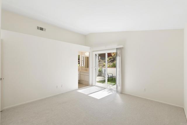 2009 Pointer Gln, Escondido CA: https://media.crmls.org/mediaz/ba3d7f38-8dc5-4b60-8d05-40f8a3c06332.jpg