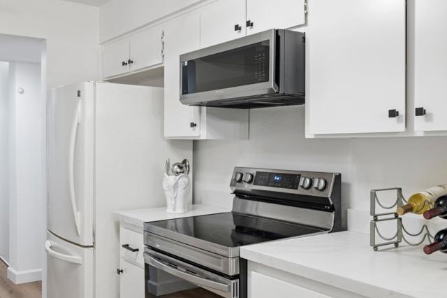 5101 Admiralty Lane, Foster City CA: https://media.crmls.org/mediaz/ba3db61c-1d3c-4c7a-bcee-b4ddb2e9b767.jpg