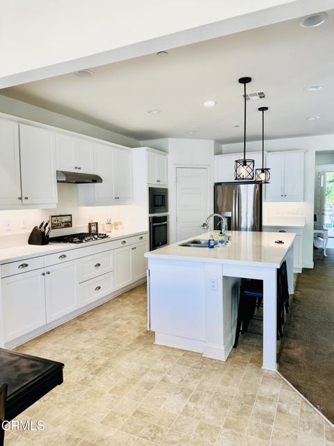 90 Los Altos Street, Ventura CA: https://media.crmls.org/mediaz/ba3e2606-6932-442a-850f-e0c8695973ba.jpg