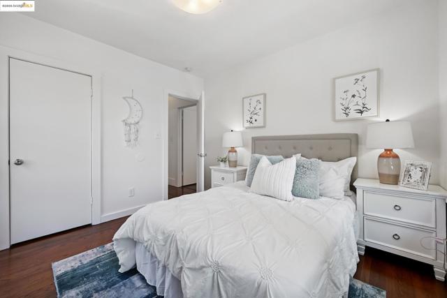 3316 Coolidge Ave, Oakland CA: https://media.crmls.org/mediaz/ba3e4aeb-6dc6-4cc2-a921-460246a85240.jpg