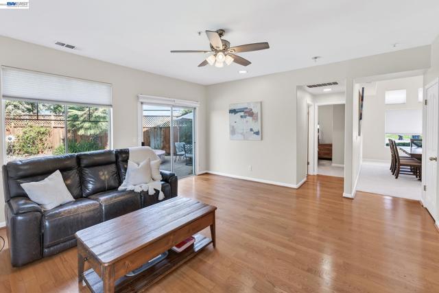 Image 19 of 45 For 1360 Toulon Ct