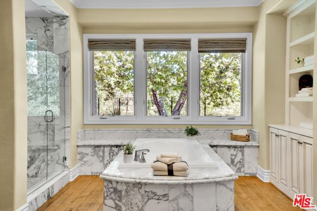 29734 Mulholland Highway, Agoura Hills CA: https://media.crmls.org/mediaz/ba3fa986-b6b1-406f-83d9-5618479ec656.jpg