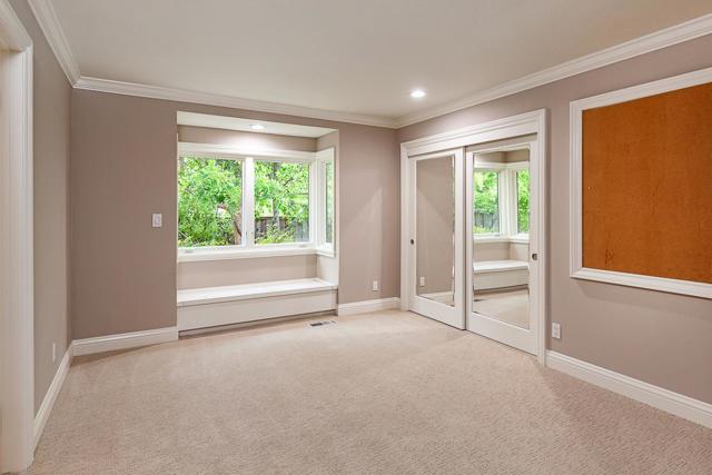 24139 Summerhill Avenue, Los Altos CA: https://media.crmls.org/mediaz/ba40321e-fd31-4bb8-832f-32b1247c5608.jpg