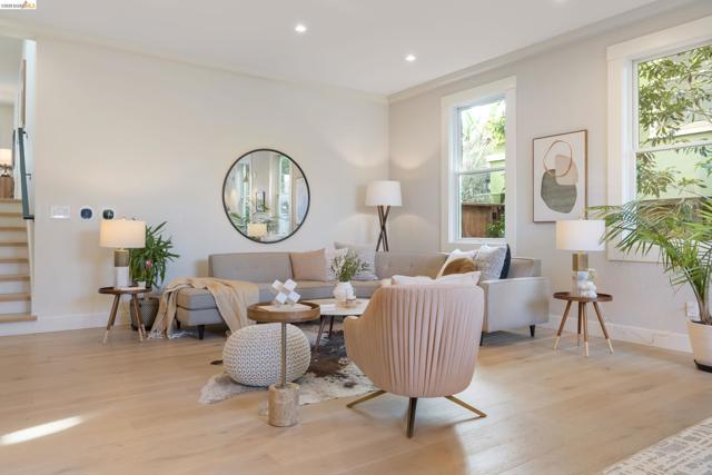 Image 9 of 49 For 636 56th St  