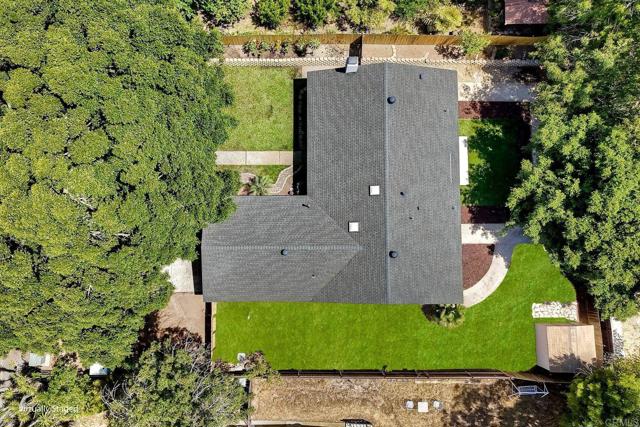 1019 Highland Drive, Vista CA: https://media.crmls.org/mediaz/ba40d8b6-d606-4a6e-916a-cdf4666f7f58.jpg