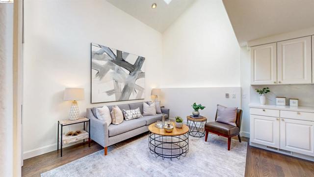 Image 25 of 42 For 1 Clipper Hill