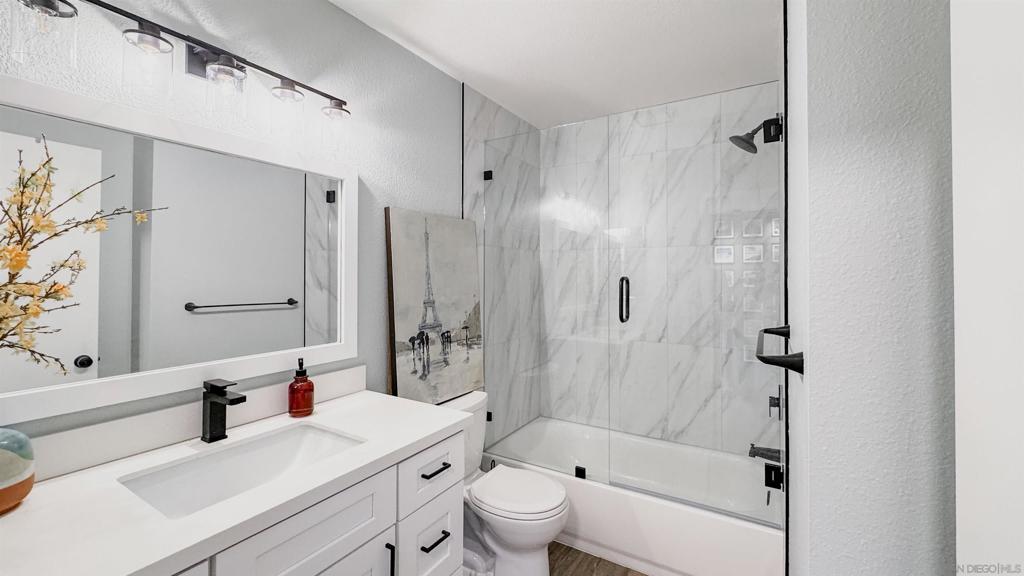 MLS #250033095SD img 32