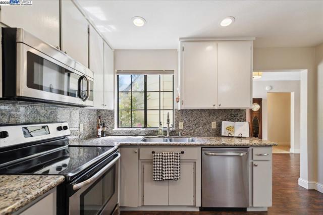 2587 Chablis Way, Livermore CA: https://media.crmls.org/mediaz/ba436cd2-50eb-4f13-8cc6-25b6ea8d6387.jpg