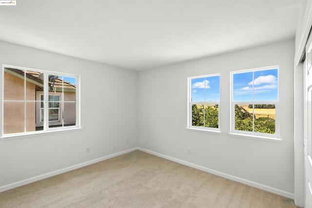 78 Vella Circle, Oakley CA: https://media.crmls.org/mediaz/ba441900-7187-4c24-9f29-50e3f88fcc90.jpg