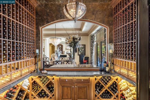 940 Eagle Ridge Dr, Danville CA: https://media.crmls.org/mediaz/ba4446c2-2ab9-4925-8881-abb6b2b59246.jpg