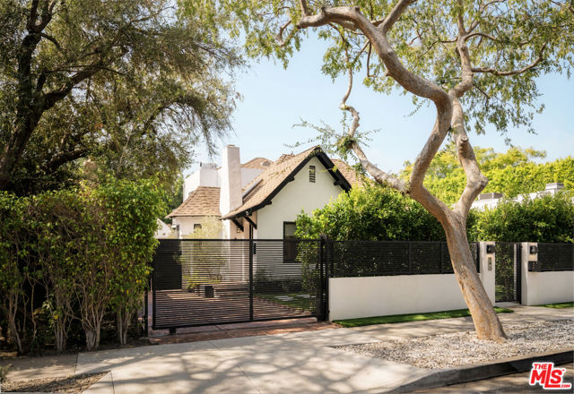 543 Westmount Drive