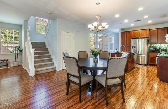 Detail Gallery Image 13 of 31 For 8228 Silver Cir, Ventura,  CA 93004 - 3 Beds | 2/1 Baths