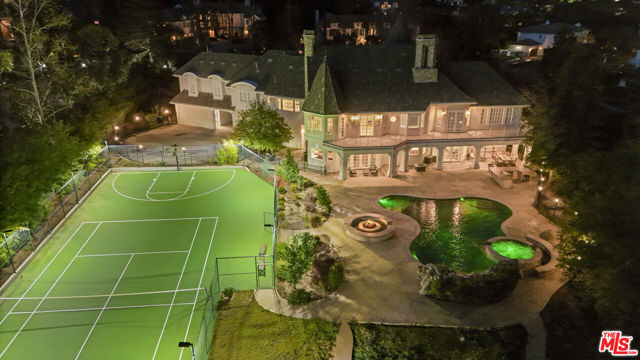 22510 La Quilla Drive, Chatsworth CA: https://media.crmls.org/mediaz/ba47668e-0e11-46ab-9f16-495ac0666e44.jpg