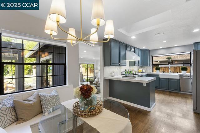 1806 Newell Ave, Walnut Creek CA: https://media.crmls.org/mediaz/ba47ac23-09ed-40ba-aee2-4cf88343e453.jpg