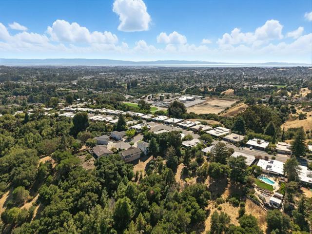 5529 Feather Court, Castro Valley CA: https://media.crmls.org/mediaz/ba481a14-48c9-49dd-a1d5-6cf7a043b0b0.jpg