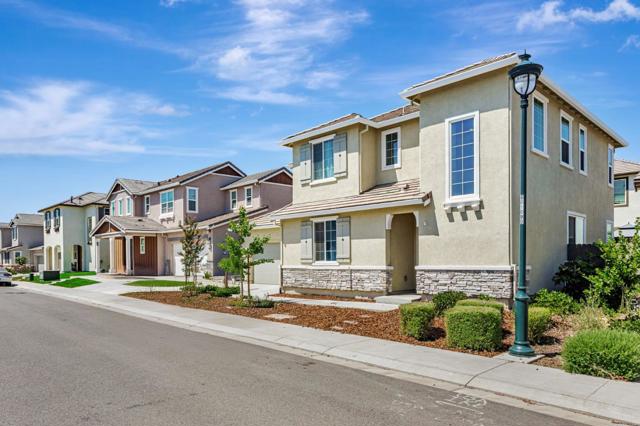 536 Datura Drive, Vacaville CA: https://media.crmls.org/mediaz/ba49014c-e249-4061-8b51-cf230d31758b.jpg