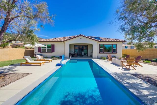 Detail Gallery Image 1 of 1 For 2299 E Lincoln Ave, Escondido,  CA 92027 - 3 Beds | 2/1 Baths