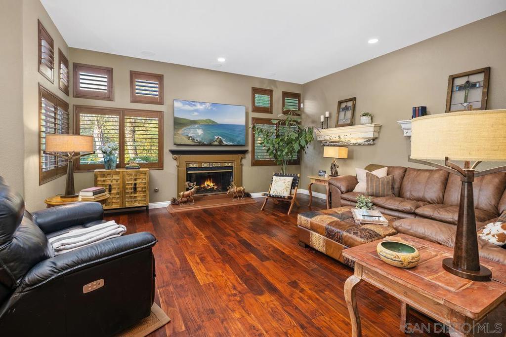 MLS #250034168SD img 10